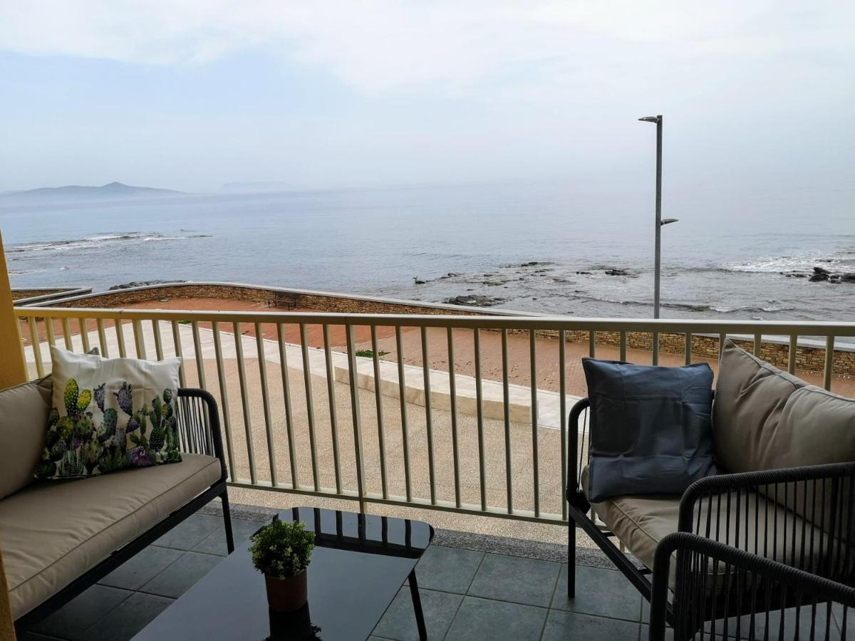 Вилла Casa Con Terrazza Fronte Mare Санта-Лючия Экстерьер фото