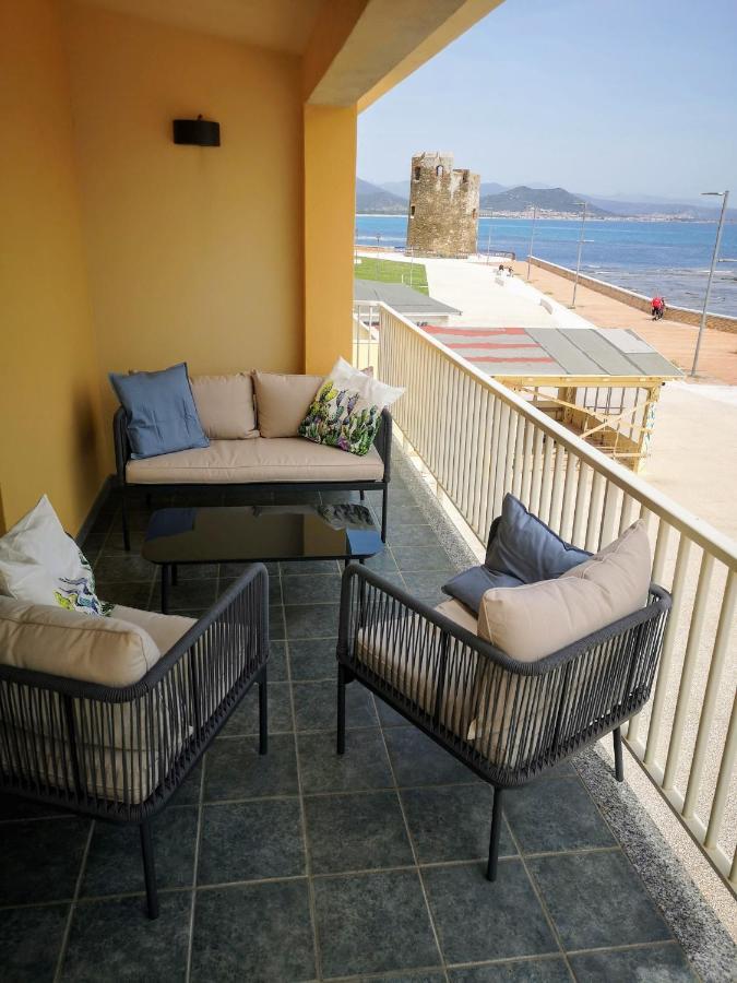 Вилла Casa Con Terrazza Fronte Mare Санта-Лючия Экстерьер фото